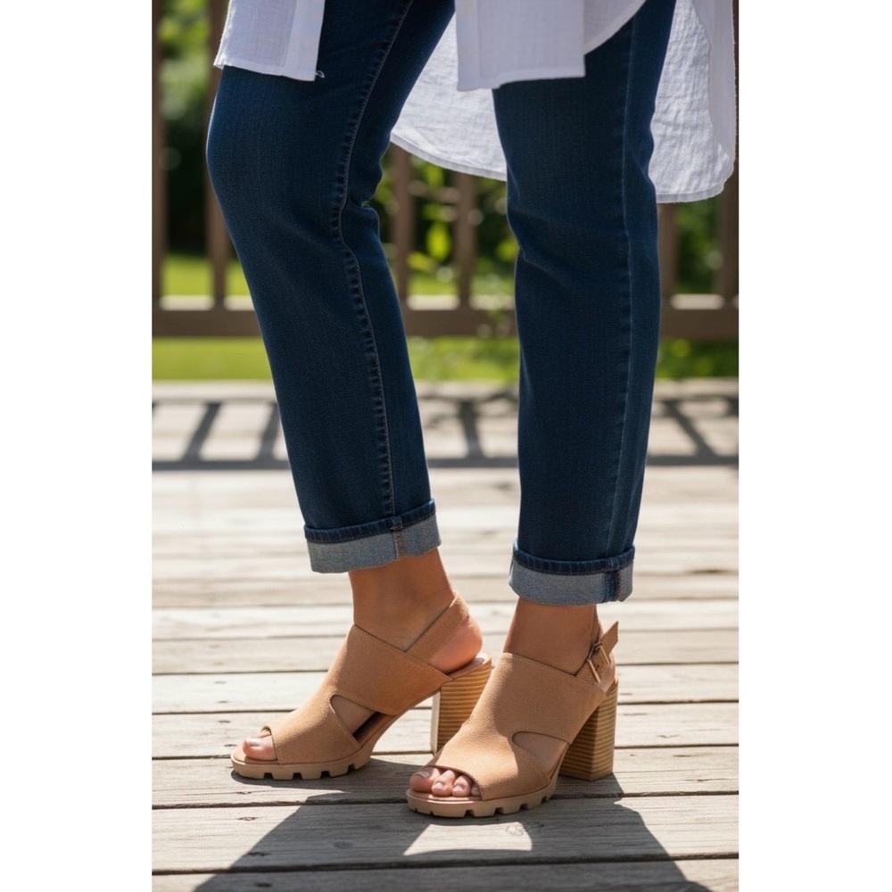 A.N.A Daly Womens Cognat Brown Suede Strappy Open Toe Block Heel Sandals